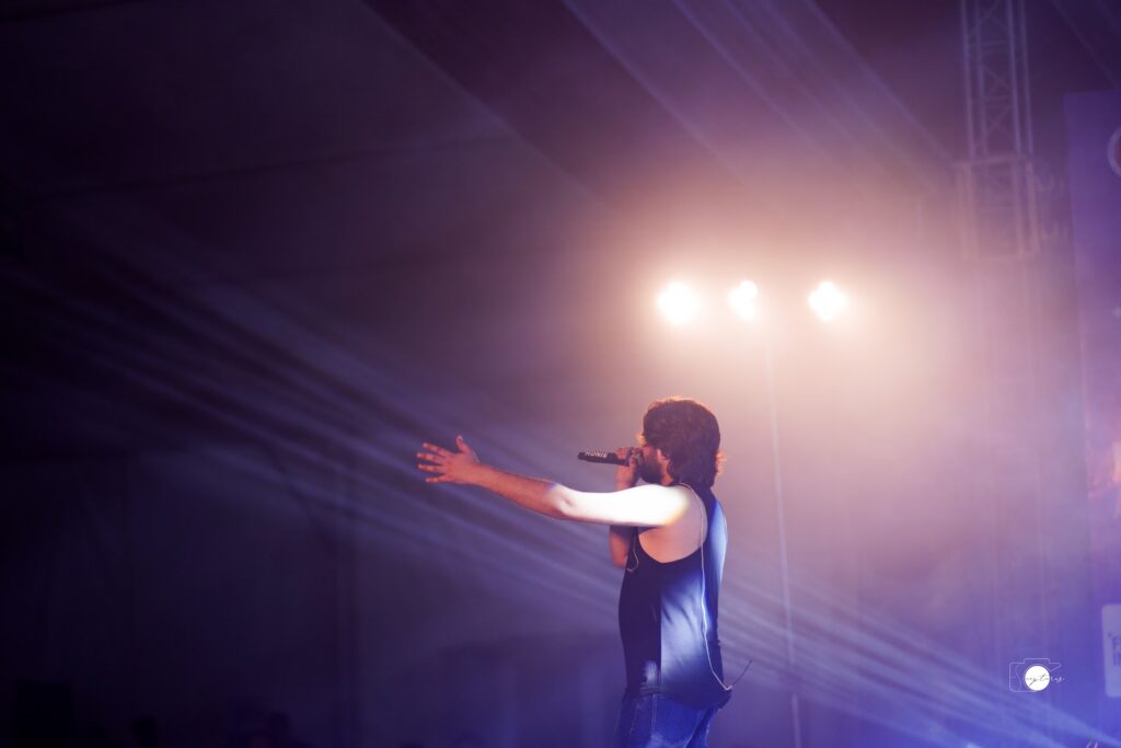 Concerts photograph by SidduVerse — SID02920