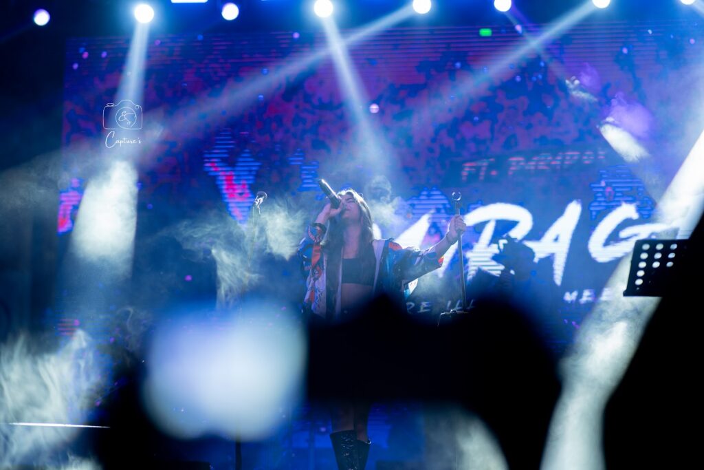 Concerts photograph by SidduVerse — SID05066