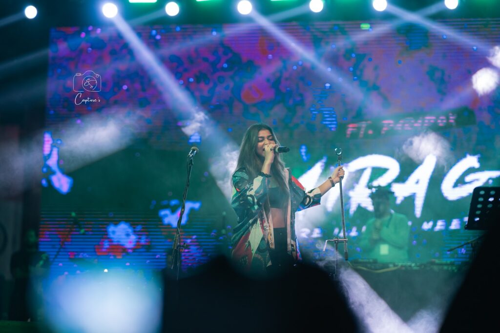 Concerts photograph by SidduVerse — SID05068