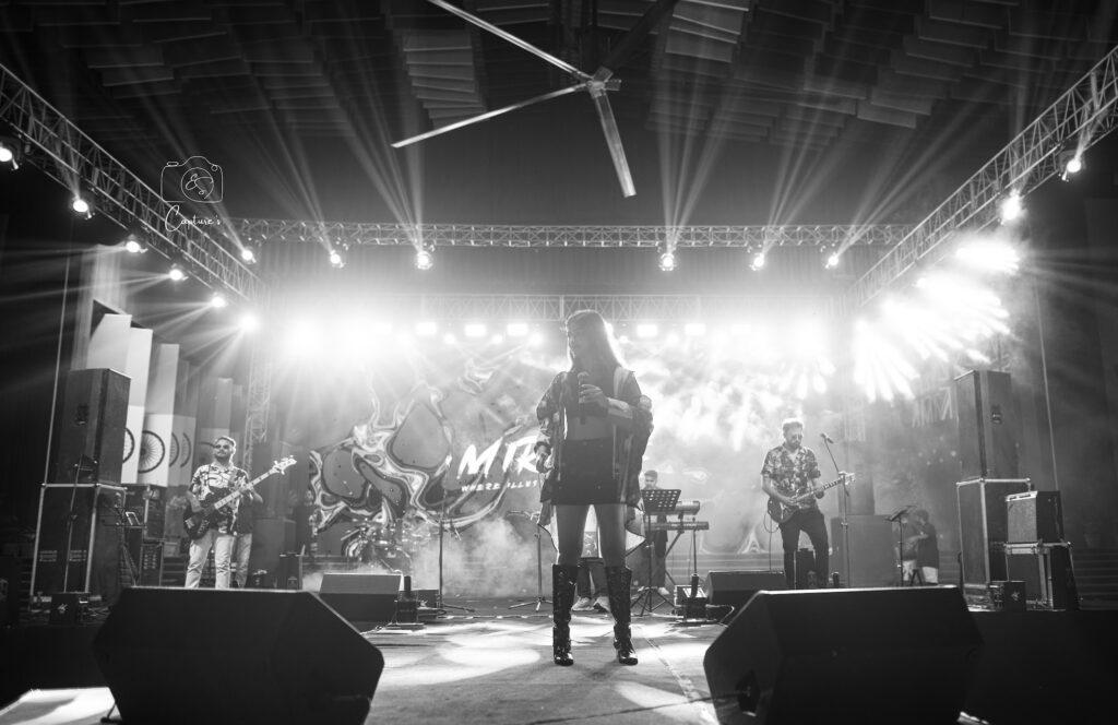 Concerts photograph by SidduVerse — SID05139