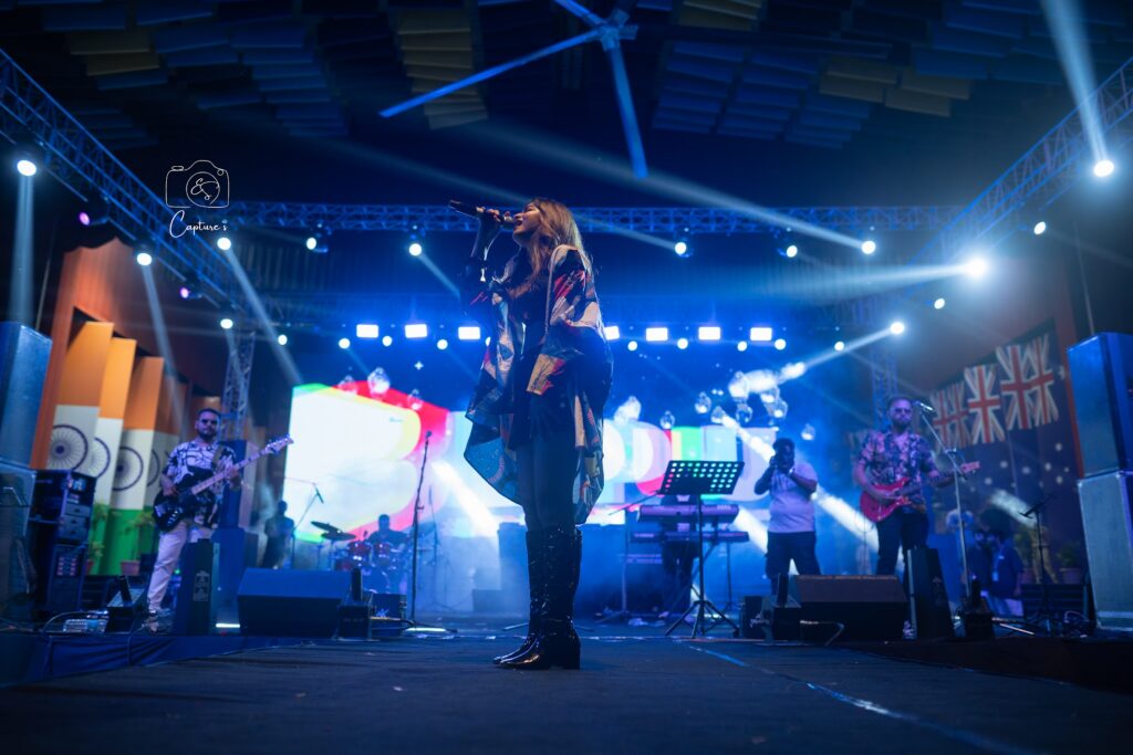 Concerts photograph by SidduVerse — SID05157