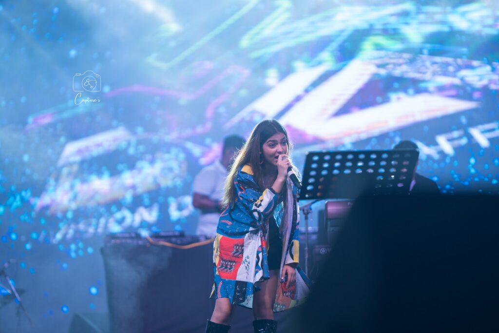 Concerts photograph by SidduVerse — SID05299