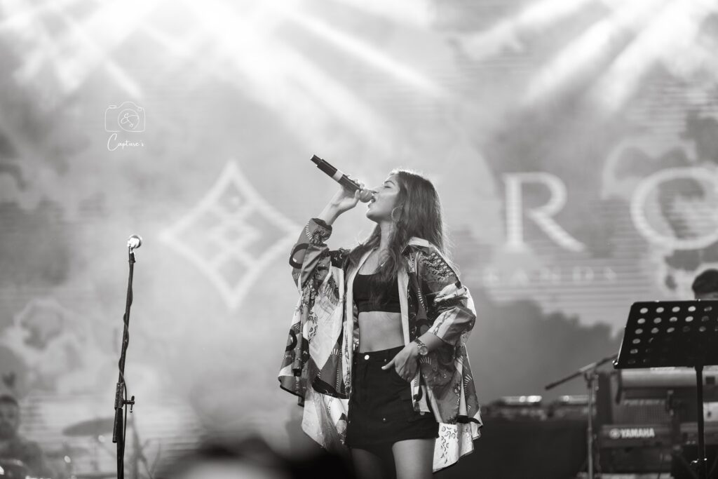 Concerts photograph by SidduVerse — SID05304