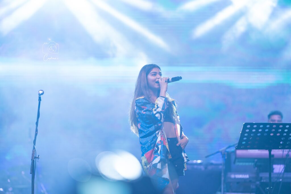 Concerts photograph by SidduVerse — SID05306