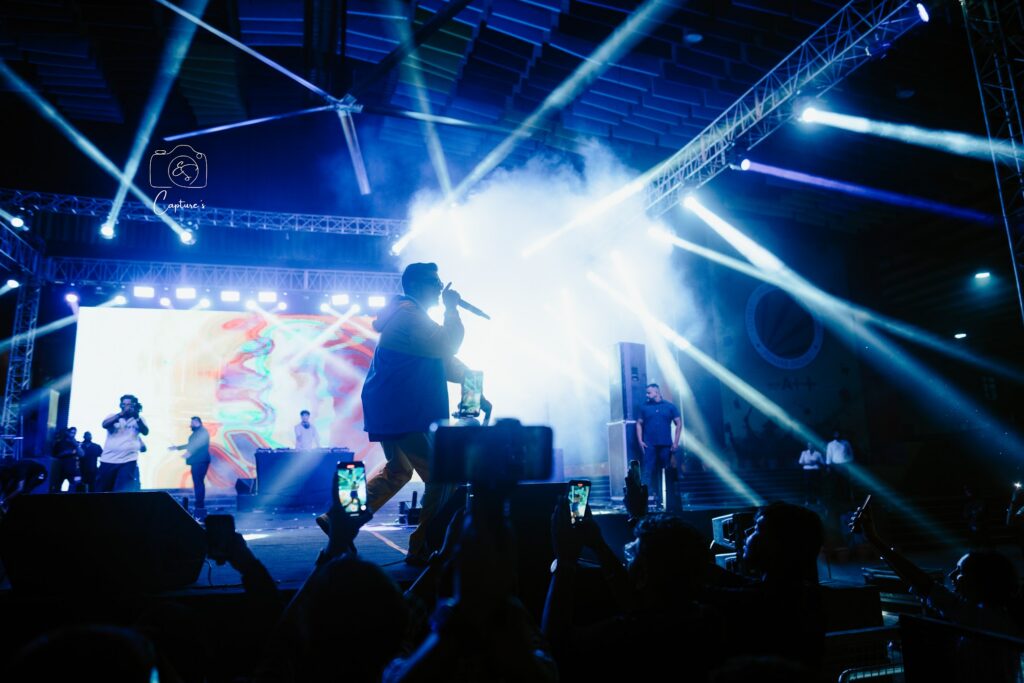 Concerts photograph by SidduVerse — SID05685