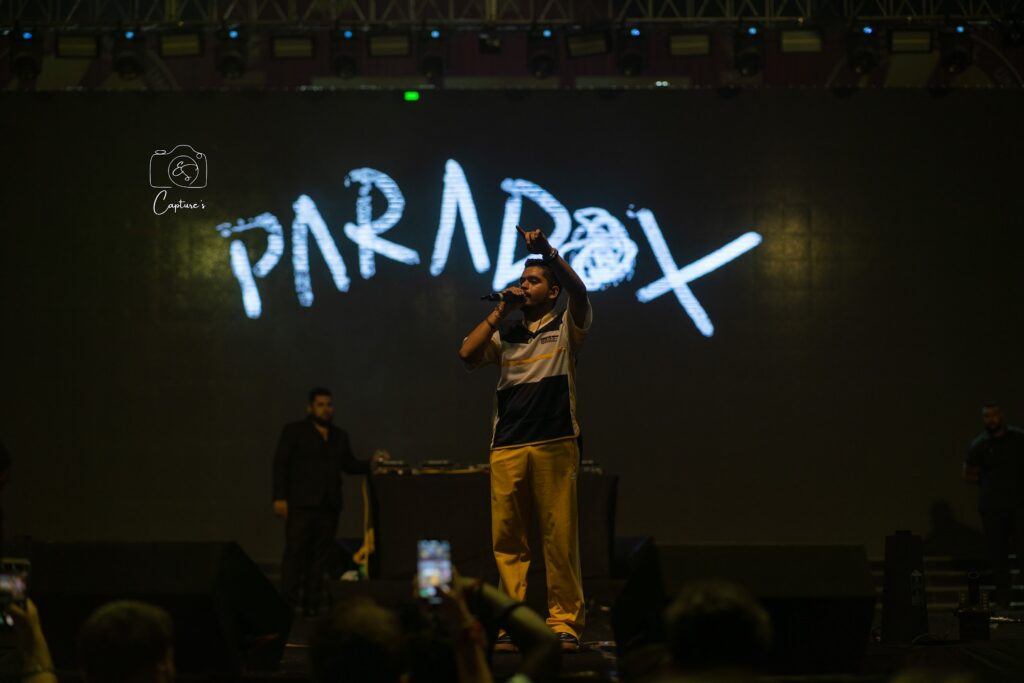 Concerts photograph by SidduVerse — SID05970