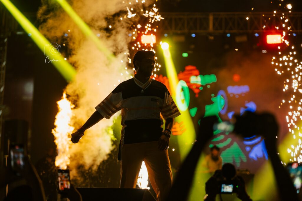 Concerts photograph by SidduVerse — SID05988