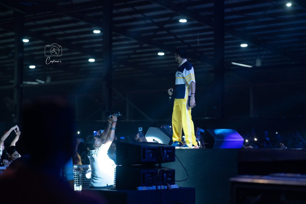 Concerts photograph by SidduVerse — SID06241