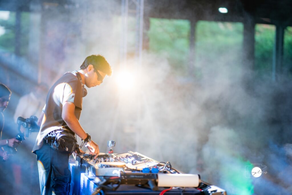 DJ Concerts photograph by SidduVerse — SID09474