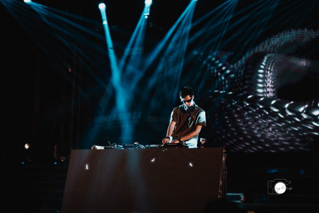 DJ Concerts photograph by SidduVerse — SID09489