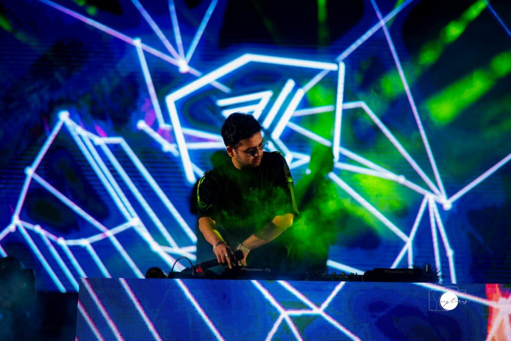 DJ Concerts photograph by SidduVerse — SID09525