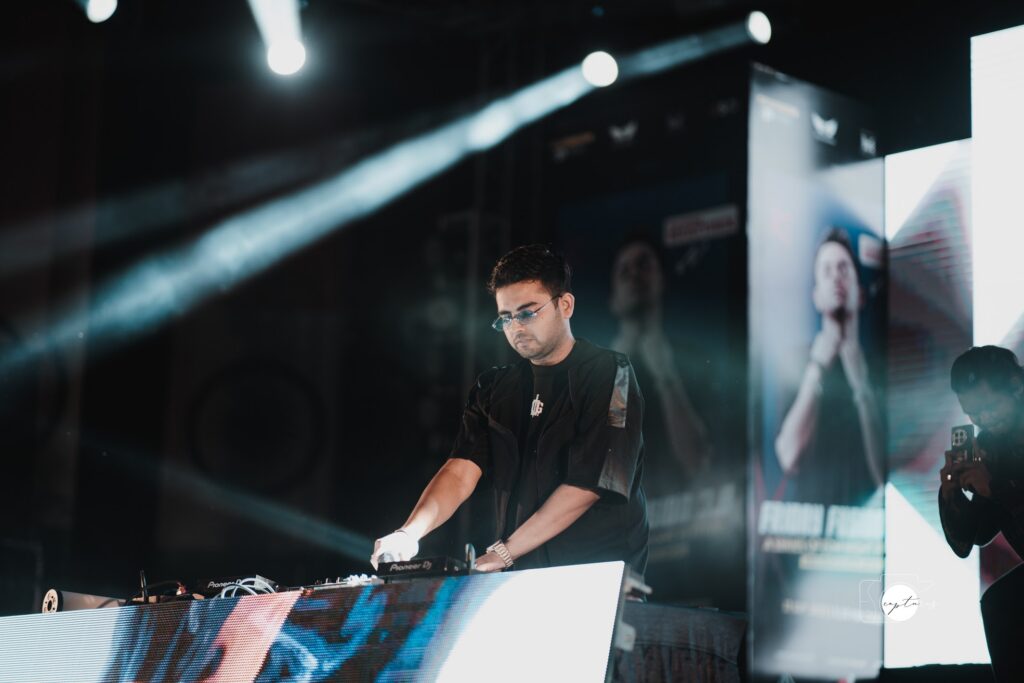 DJ Concerts photograph by SidduVerse — SID09551