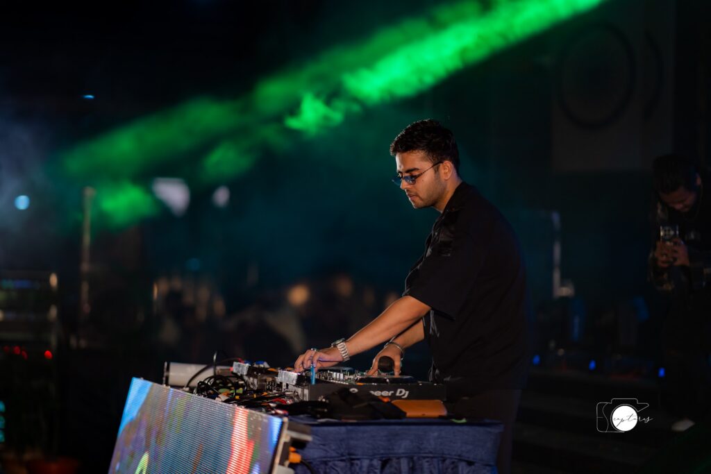DJ Concerts photograph by SidduVerse — SID09588